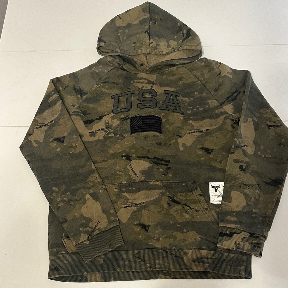 Under Armour Camouflage Hoodie - Green and Black size YXL